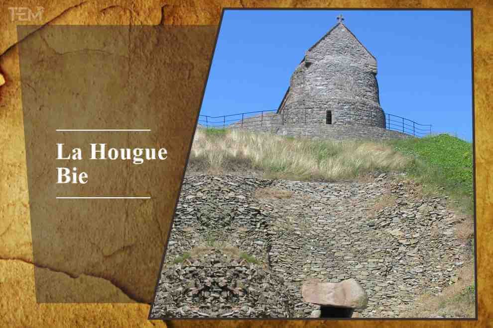 Image of  La Hougue Bie